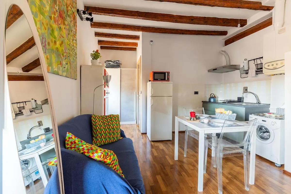 Monolocale Sui Tetti Di Bologna - Via Indipendenza Apartment